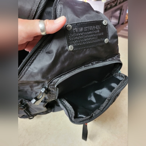 🛒🛍️💥Nwot Genmob sling bag for men new condition no flaws nice bag - Picture 6 of 9